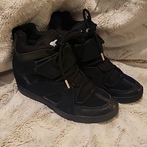 Sorel- Out N About Sport Wedge Bootie- womens size 8- NEW- black